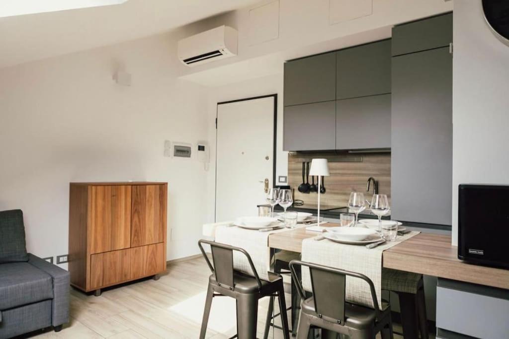 Casa Savo - Parcheggio Gratuito Nella Blu Area Appartement Genua Buitenkant foto