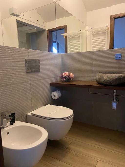 Casa Savo - Parcheggio Gratuito Nella Blu Area Appartement Genua Buitenkant foto