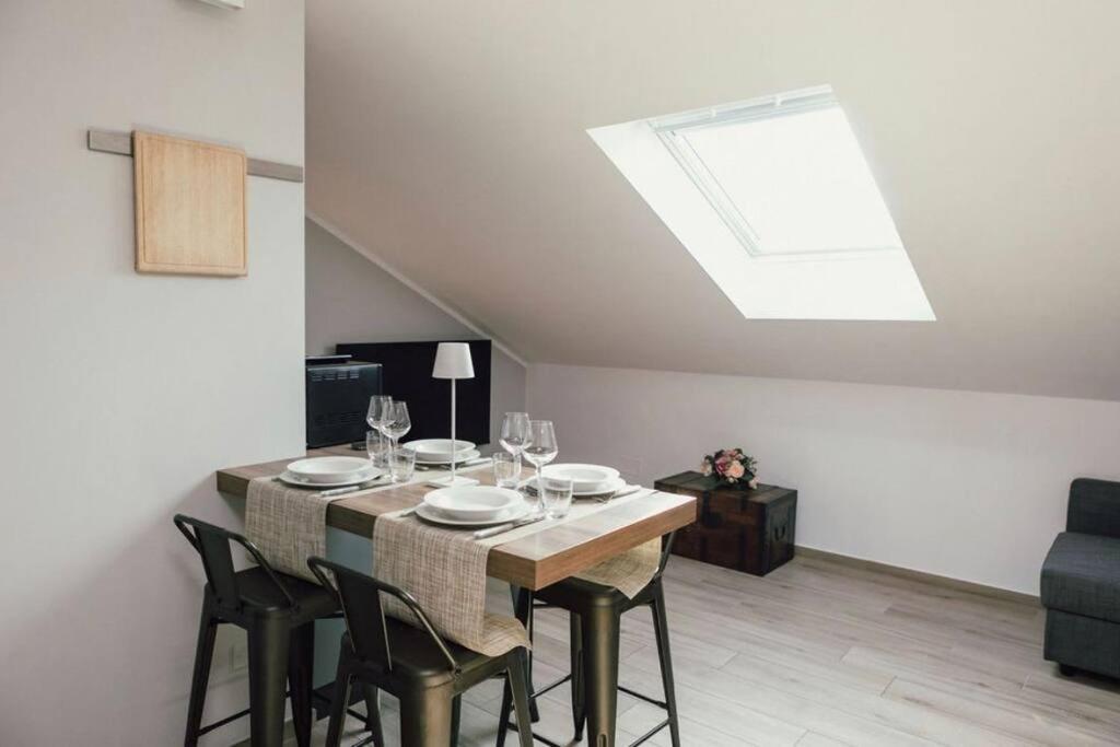 Casa Savo - Parcheggio Gratuito Nella Blu Area Appartement Genua Buitenkant foto