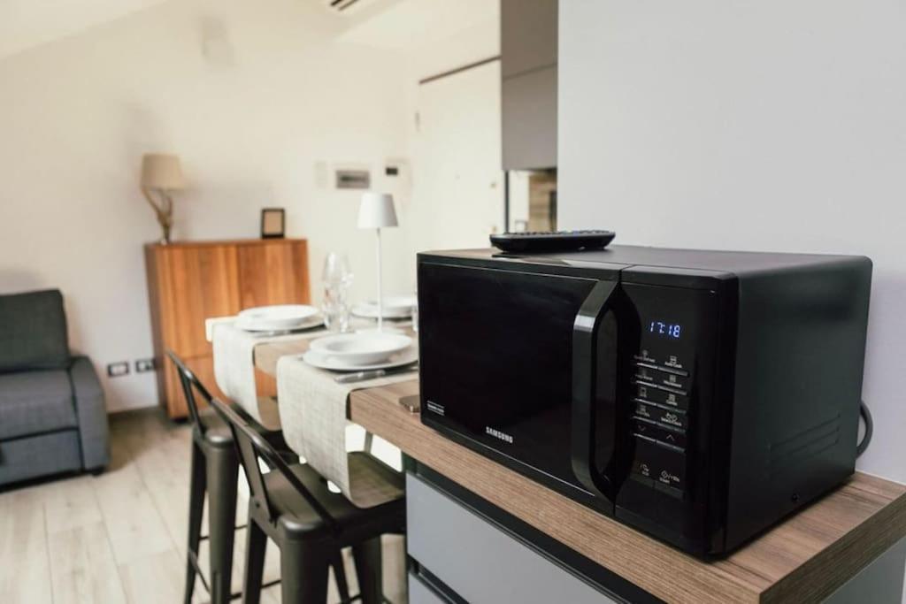 Casa Savo - Parcheggio Gratuito Nella Blu Area Appartement Genua Buitenkant foto