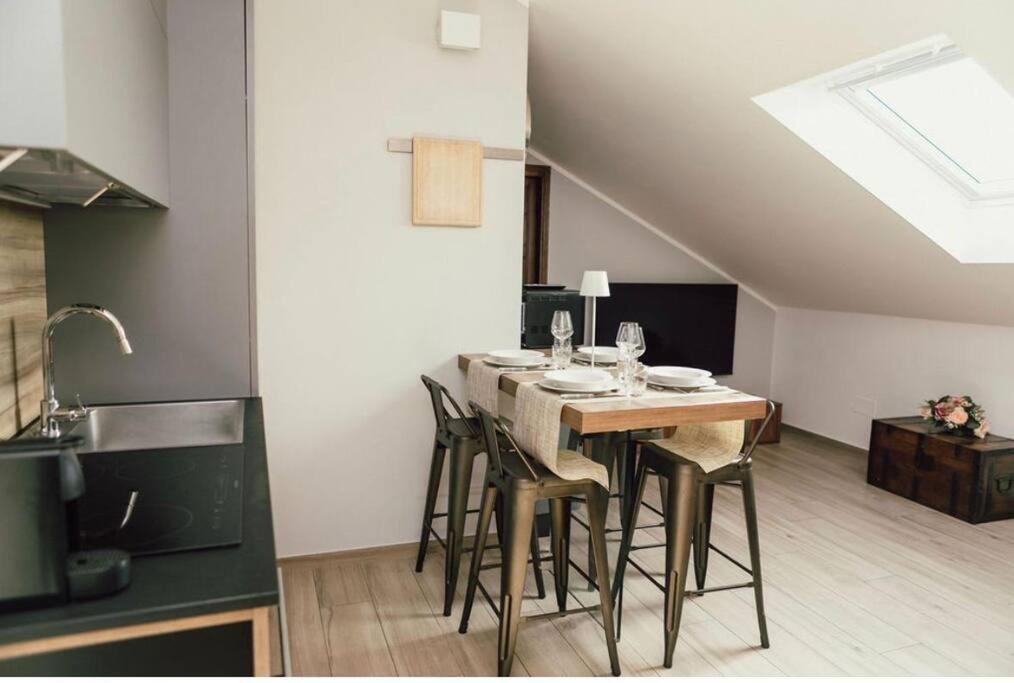 Casa Savo - Parcheggio Gratuito Nella Blu Area Appartement Genua Buitenkant foto